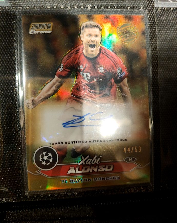 2023-24 Topps Stadium Club Chrome #44/50 Xabi Alonso — front