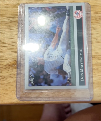 1992 Leaf #57 Don Mattingly — front