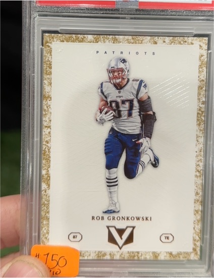 2017 Panini Vertex #V Rob Gronkowski — front