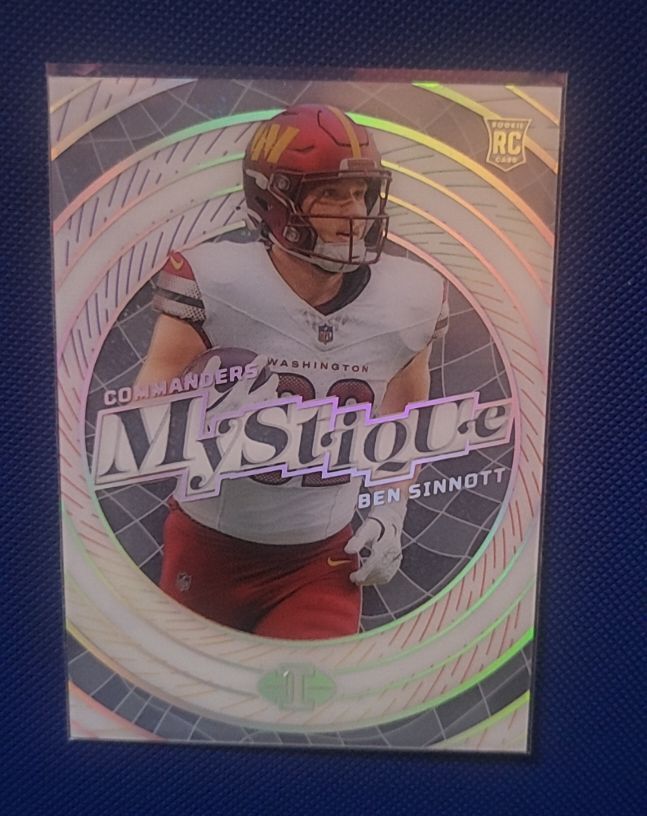 2024 Panini Illusions #34 Ben Sinnott Mystique — front