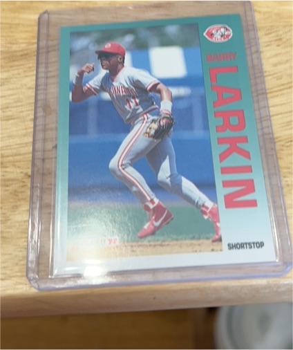 1992 Fleer #411 Barry Larkin — front