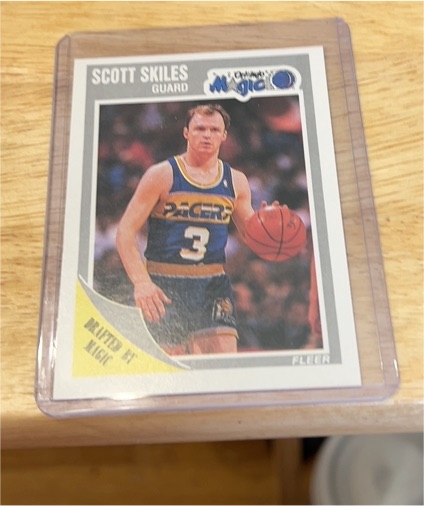 1989-90 Fleer #110 Scott Skiles — front