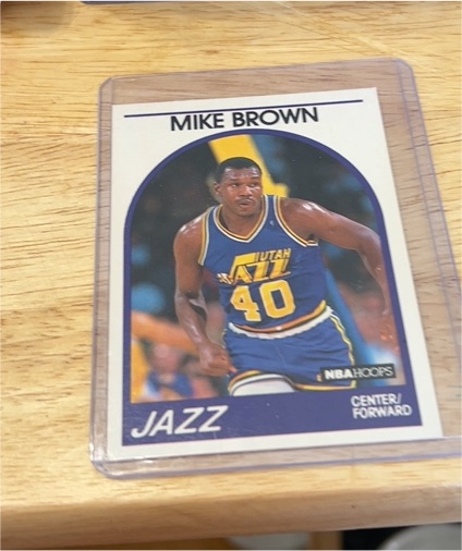 1989-90 NBA Hoops #336 Mike Brown — front