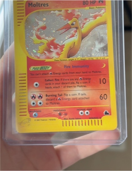 2003 Pokémon Skyridge #H20 Moltres — front
