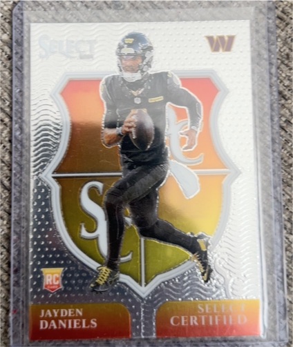 2024 Panini Select #2 Jayden Daniels Select Certified Rookie — front