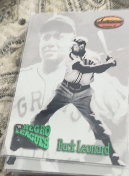 1993 Ted Williams #108 Buck Leonard — front