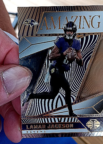 2024 Panini Illusions Amazing #10 Lamar Jackson — front