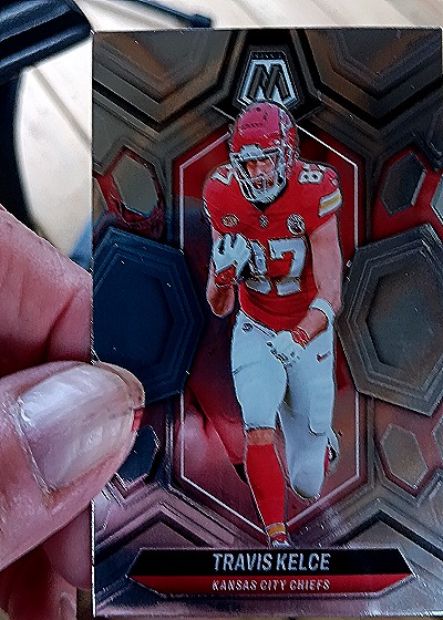 2024 Panini Mosaic #110 Travis Kelce — front