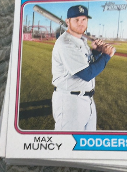 2023 Topps Heritage #194 Max Muncy — front