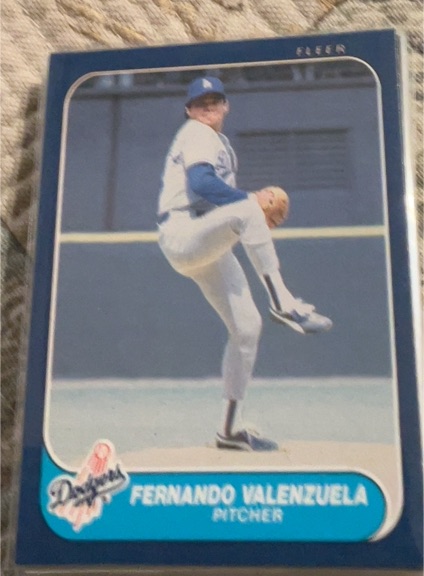 1986 Fleer #145 Fernando Valenzuela — front