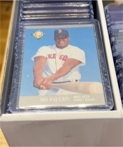 1991 Fleer Ultra #387 Mo Vaughn — front