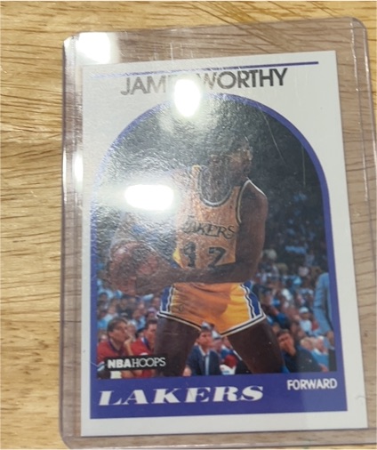 1989-90 NBA Hoops #210 James Worthy Los Angeles Lakers — front