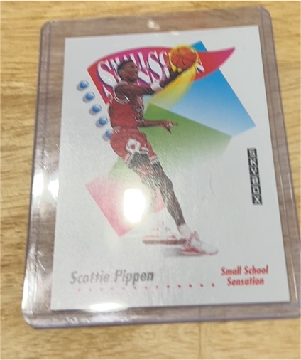 1992 Skybox #606 Scottie Pippen Small School Sensation — front