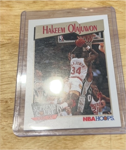 1991-92 NBA Hoops #467 Hakeem Olajuwon Supreme Court Houston Rockets — front