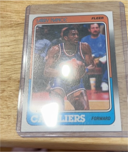 1988-89 Fleer #28 Larry Nance — front