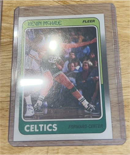 1988-89 Fleer #11 Kevin McHale — front