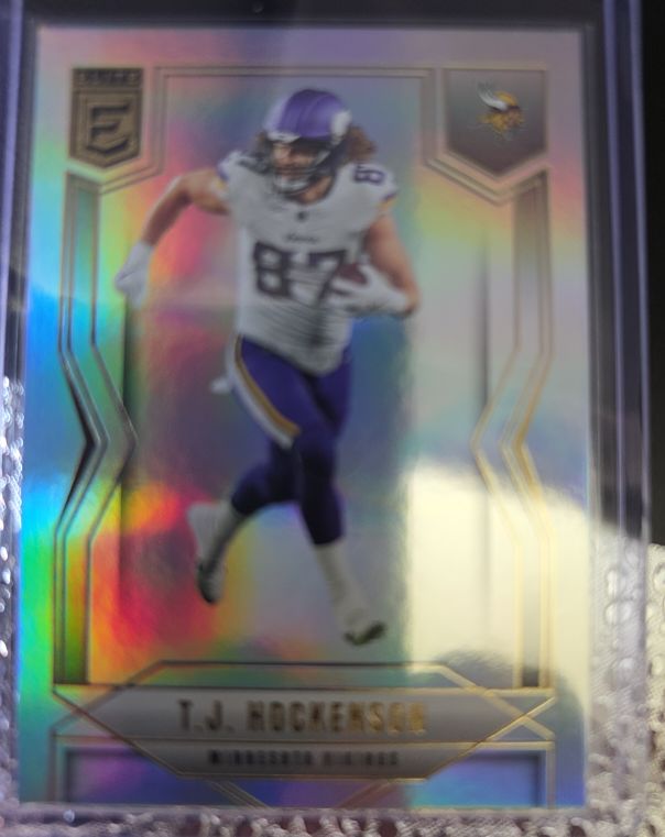 2025 Panini Donruss Elite #66 T.J. Hockenson — front