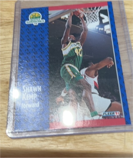 1991-92 Fleer #192 Shawn Kemp — front