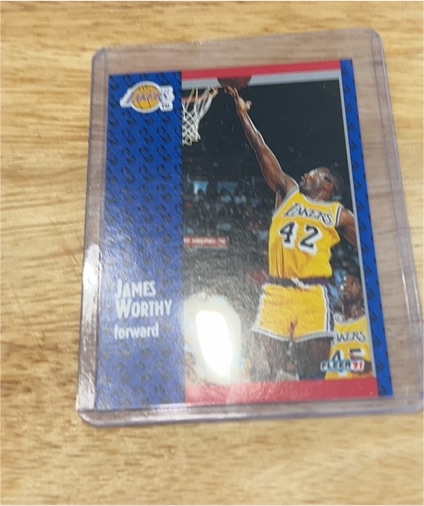 1991 Fleer #42 James Worthy — front