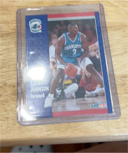 1991-92 Fleer #255 Larry Johnson — front