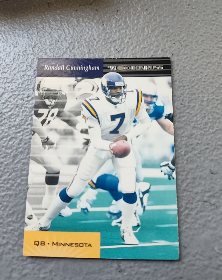 1999 Donruss #74 Randall Cunningham — front