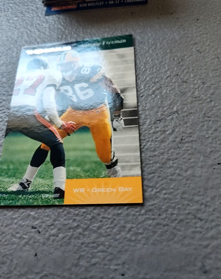 1999 Donruss #50 Antonio Freeman — front
