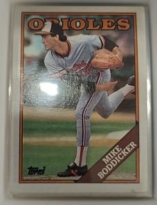 1988 Topps #725 Mike Boddicker — front