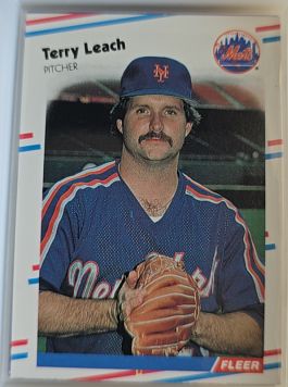 1988 Fleer #139 Terry Leach — front