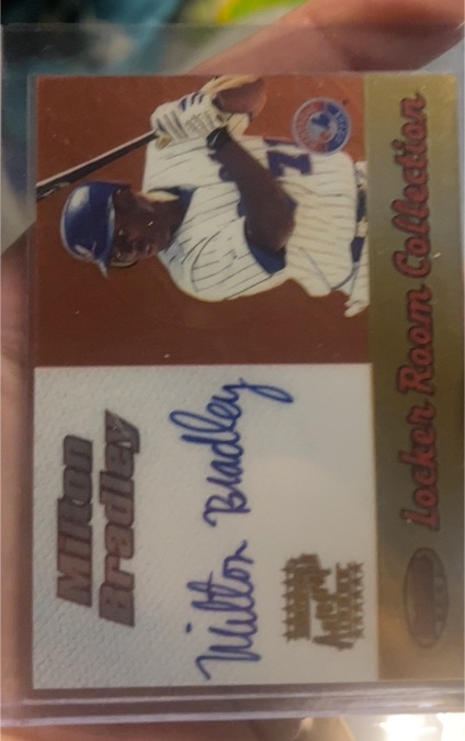 2000 Bowman's Best Locker Room Collection Autographs #LRCA15 Milton Bradley — front