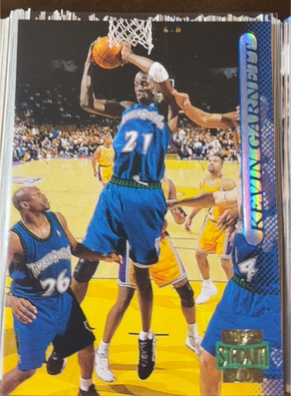 1996-97 Topps Stadium Club #177 Kevin Garnett — front