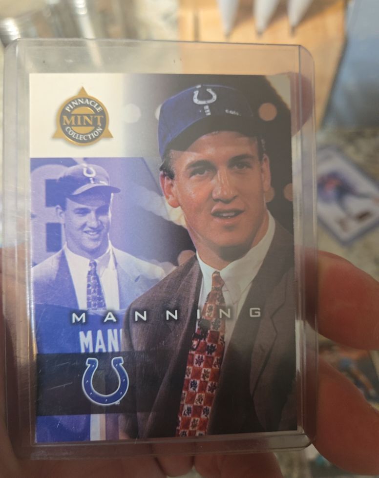 1998 Pinnacle Mint #99 Peyton Manning Rookie Card — front