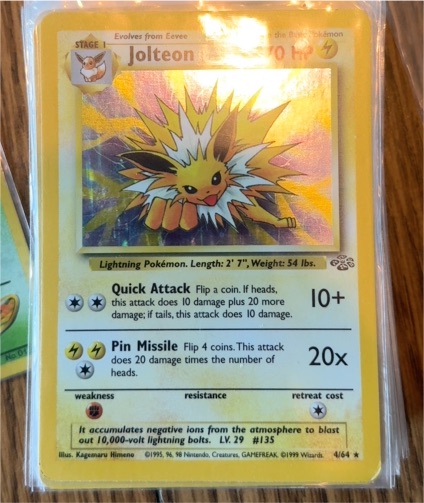 1999 Pokémon Jungle #4 Jolteon — front