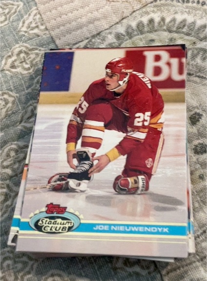 1991-92 Topps Stadium Club #60 Joe Nieuwendyk — front