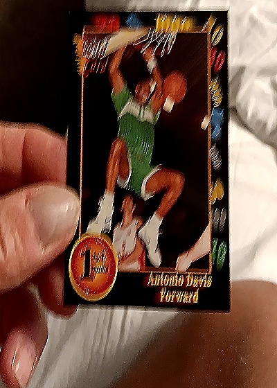 1991 Wild Card #36 Antonio Davis — front