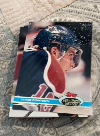 1991-92 Topps Stadium Club #137 Craig Simpson — front