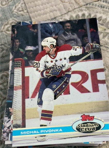 1991-92 Topps Stadium Club #44 Michal Pivonka — front