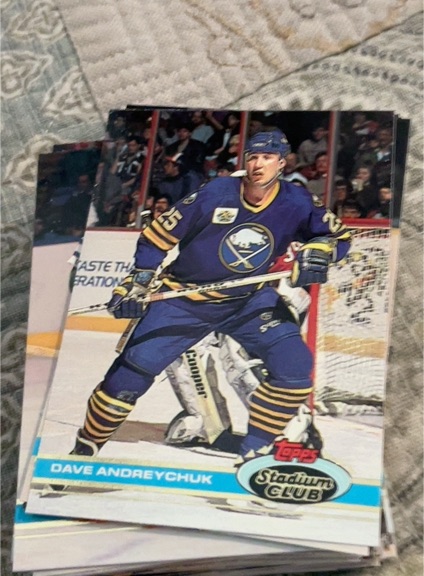 1991-92 Topps Stadium Club #93 Dave Andreychuk — front