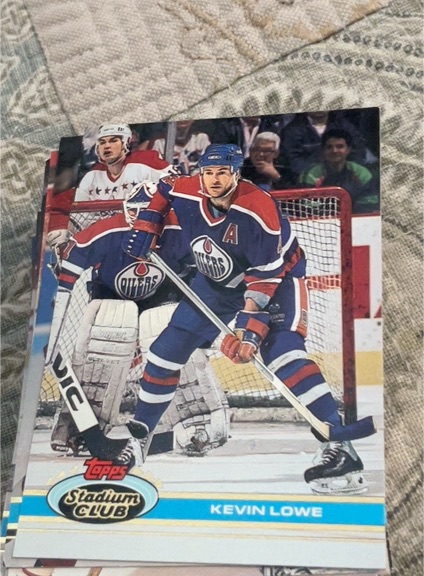 1991-92 Topps Stadium Club #174 Kevin Lowe — front