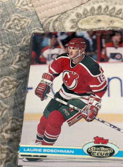 1991-92 Topps Stadium Club #292 Laurie Boschman — front