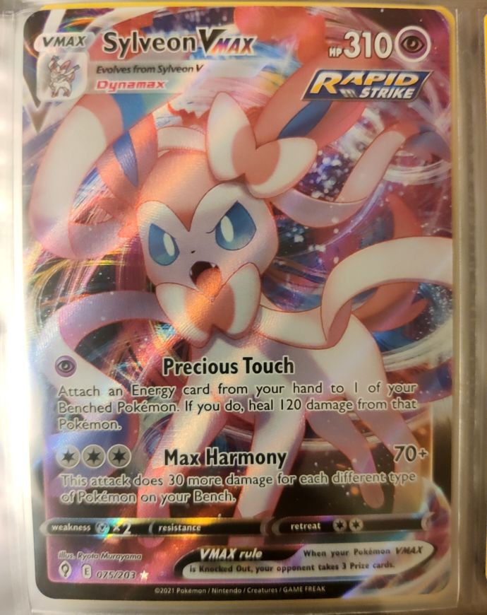 2021 Pokémon Sword & Shield Evolving Skies #075 Sylveon VMAX — front