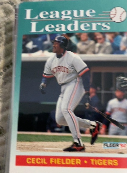 1992 Fleer #692 Cecil Fielder — front