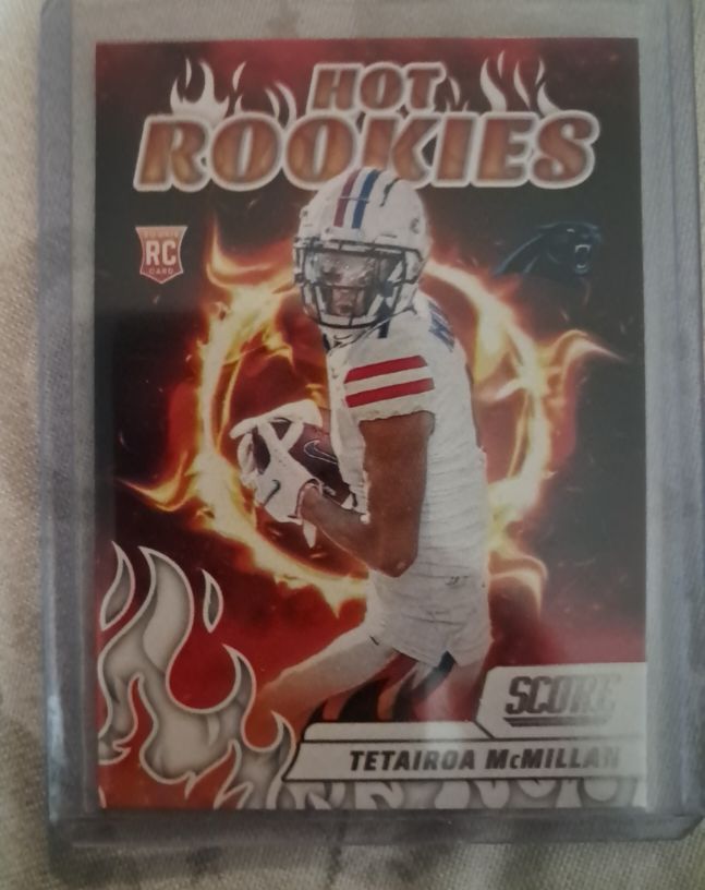 2025 Panini Score #7 Tetairoa McMillan Hot Rookies Insert RC — front