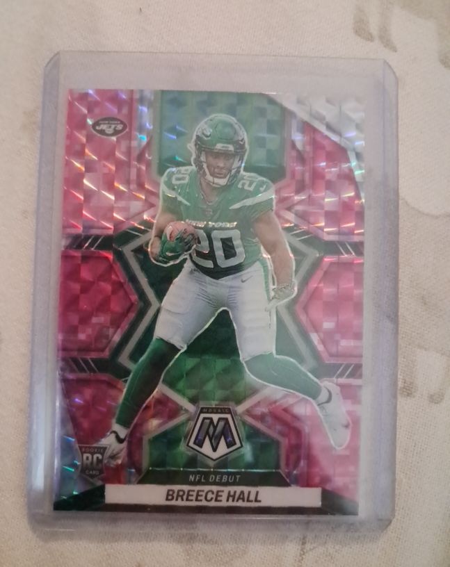 2022 Panini Mosaic Football #283 Breece Hall NFL Debut Pink Camo Prizm Rookie Card — front