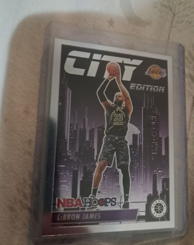 2023-24 Panini NBA Hoops Premium Stock City Edition #15 LeBron James — front