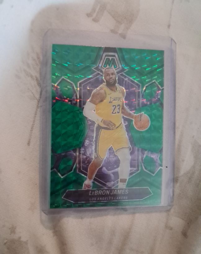 2023-24 Panini Mosaic #92 LeBron James — front