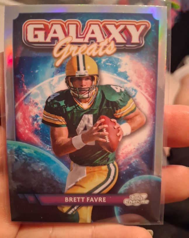 2024 Topps Chrome Cosmic #GG-5 Brett Favre Galaxy Greats — front