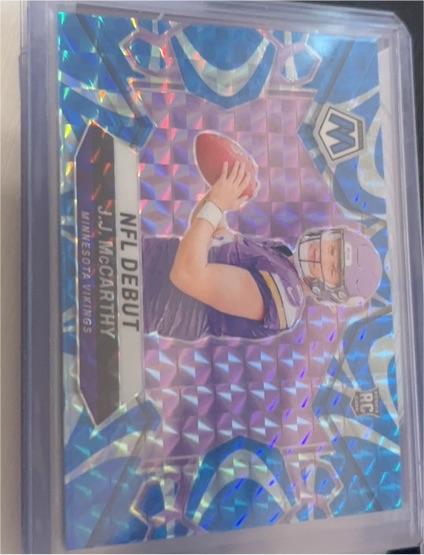 2024 Panini Mosaic NFL Debut #275 J.J. McCarthy — front