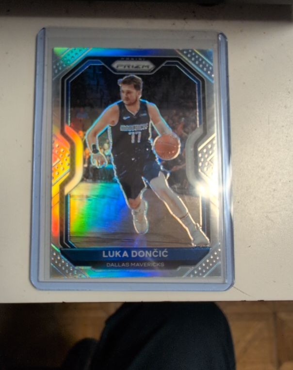 2020-21 Panini Prizm #32 Luka Dončić — front
