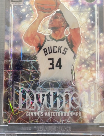 2020 Donruss Mythical Giannis Antetokounmpo — front