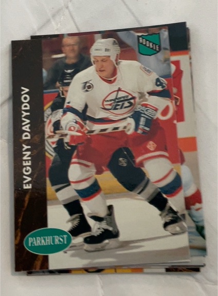 1991-92 Parkhurst #424 Evgeny Davydov — front